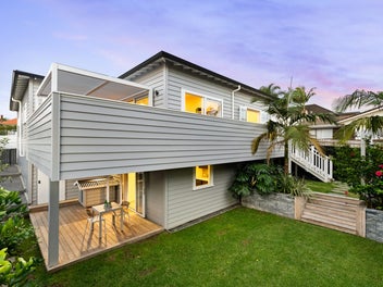 Renovated Character With Studio Flexibility