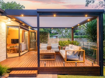 Vendors relocating, auction date is set