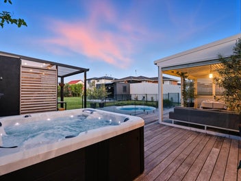 An entertainers oasis in the heart of the Mount