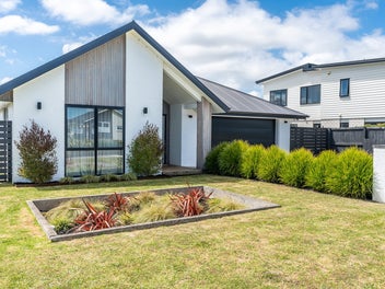 Where Modern Design Meets Effortless Entertaining