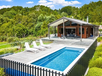Space, Privacy & Lifestyle in Matakana