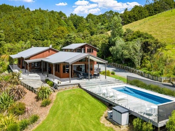 Space, Privacy & Lifestyle in Matakana
