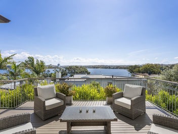 Grand Scale - Endless Flexibility!