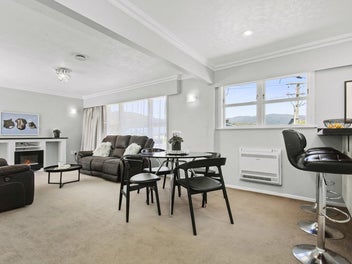 Room to Relax, Space to Live in Rata Street