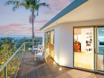 Entertainers Family Retreat - Views & Quality