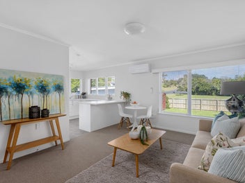 Coastal Living in Browns Bay