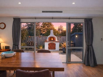 Golfside Luxury with Spa, & Entertainer’s Flow