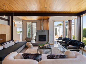 Architectural, Sun and Views