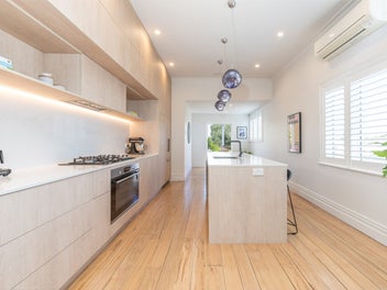 Beauty Radiates - Family Bungalow Haven