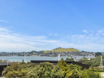 Modern Seaview Living