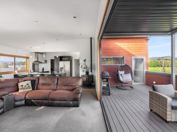 Vendors say sell – ignore GV!