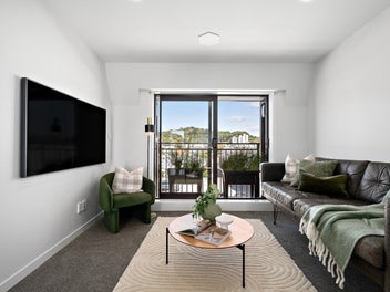 Elevated lifestyle in Newtown