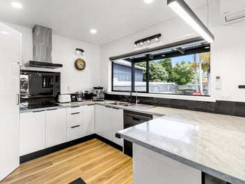 SWEET, SUN-SOAKED & SERIOUSLY SMART BUYING