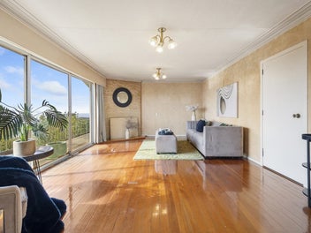 Saint Clair with Spectacular Views