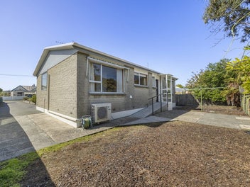 Peaceful, Sunny Rear Unit