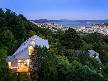 City-Edge Spa Retreat With a View