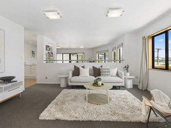 Large executive Wadestown Home | BEO $995,000