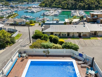 Home plus income with great views!