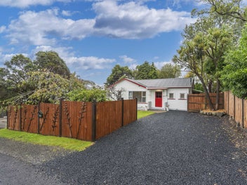 Private sunny position, Portobello