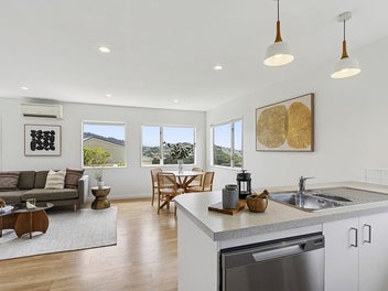 ATTENTION FIRST HOME BUYERS - SUN & VIEWS!