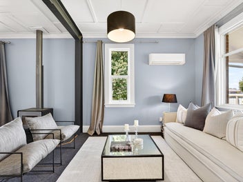 Quiet, central and convenient