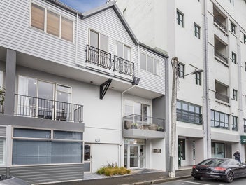 Sun-Filled Inner-City Living | BEO $525,000