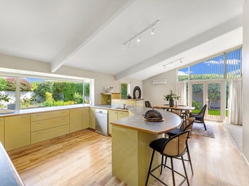 Expansive Family Living in the Heart of Avonhead