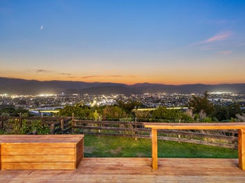 Style, Storage & Show-Stopping Views