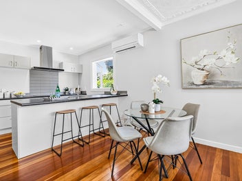 Space, sun, steps to Cornwall Park