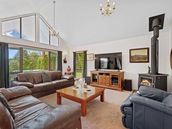 Two homes, price reduction in Maunu