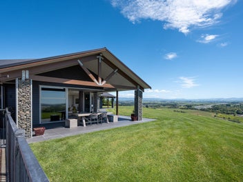 Views | River to Ranges