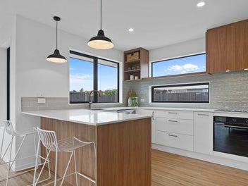 Sun-Soaked, Brand New Living in Halswell