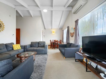 Sun-Filled Living in a Quiet, Connected Setting