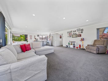 Space, comfort & versatility - Perfect family home