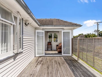 First Home Feels with Investment Appeal!