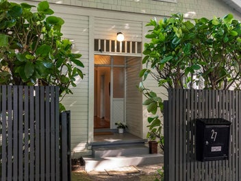 SCALE. ELEVATION. UPSIDE.