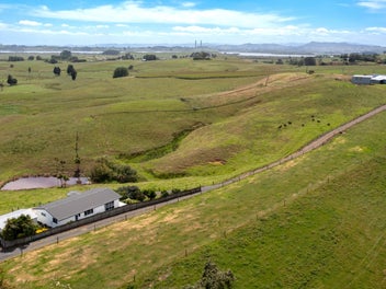 Country Freedom, Town Convenience!