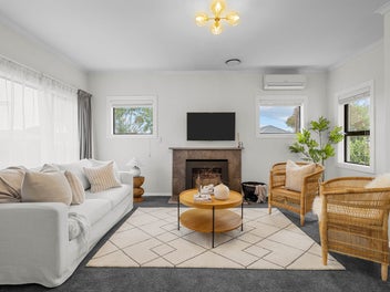 Four-bedrooms, privacy AND location