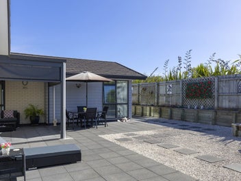 Effortless luxury living in Rangatira Park