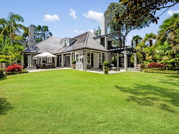 A Remuera Landmark of Exceptional Scale