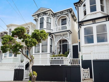 Heritage Elegance, Modern Family Living