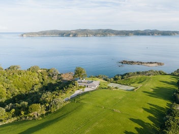 Absolute Waterfront Paradise