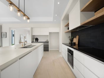 Executive Energy efficient Home in St Kilda