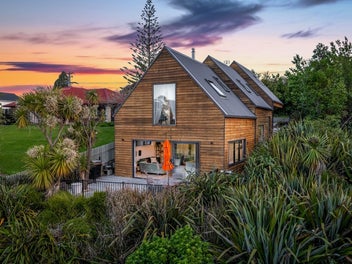 Architectural Waterfront Haven