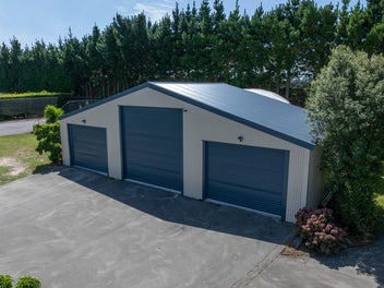 Your Own Private Paradise Awaits!!