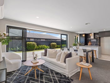 Vacant, Versatile & Ready to Go