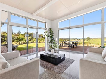 Architectural Living that Feels Like Home