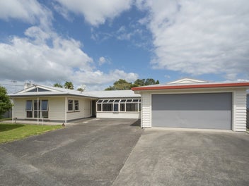 More Garage Than Your Mate’s Entire Property