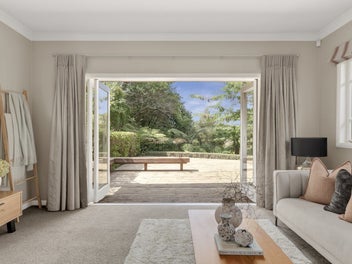 Family Sanctuary in Sought-After Saint Andrews!