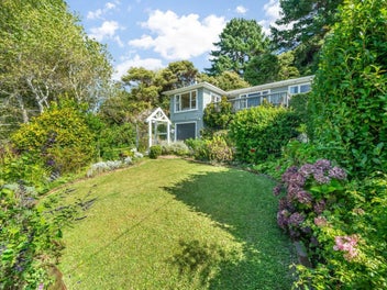 Sunny elevated home with stunning Wainuiomata view